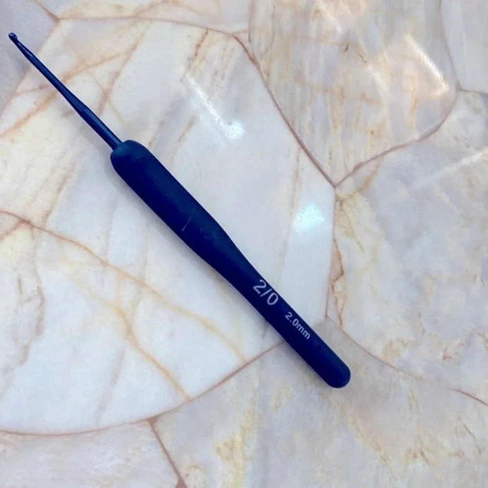 Crochet Needle Black‎ 2.0 mm